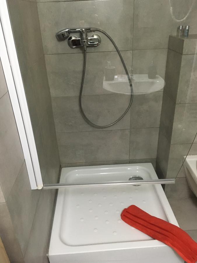 Net Hotel 피테슈티 외부 사진